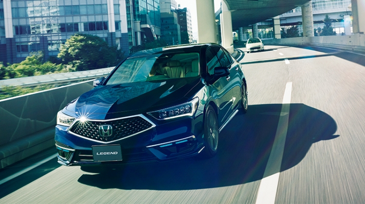 LEGEND Hybrid EX・Honda SENSING Elite